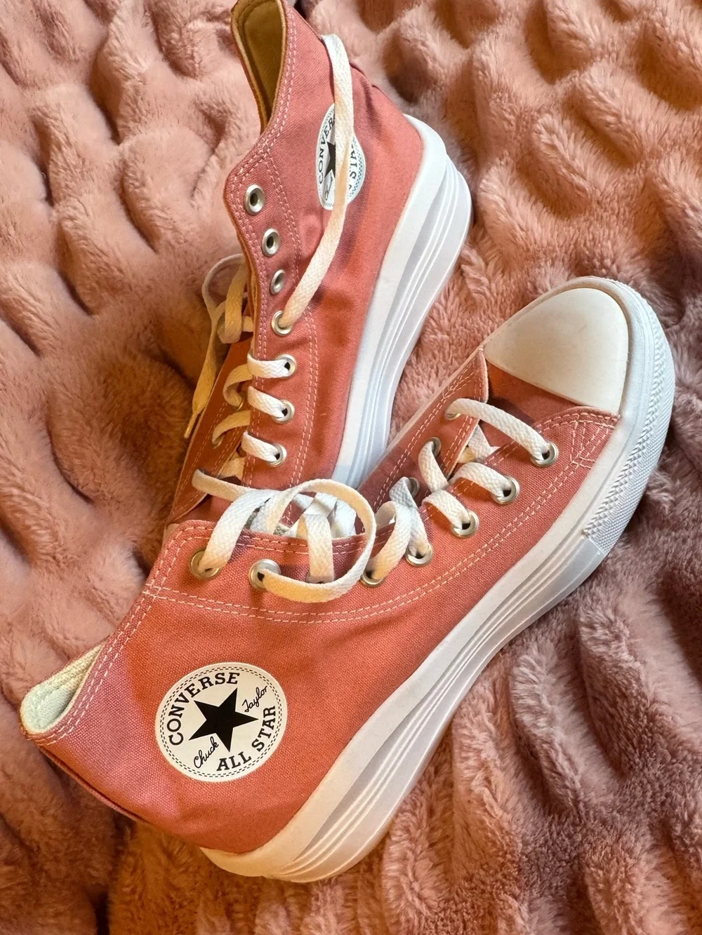 Converse High Top Sneakers in Dusty Pink